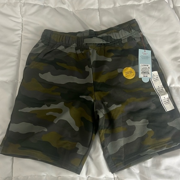 Cat & Jack Green Camo Pull On Shorts 10/12 L - Picture 1 of 4